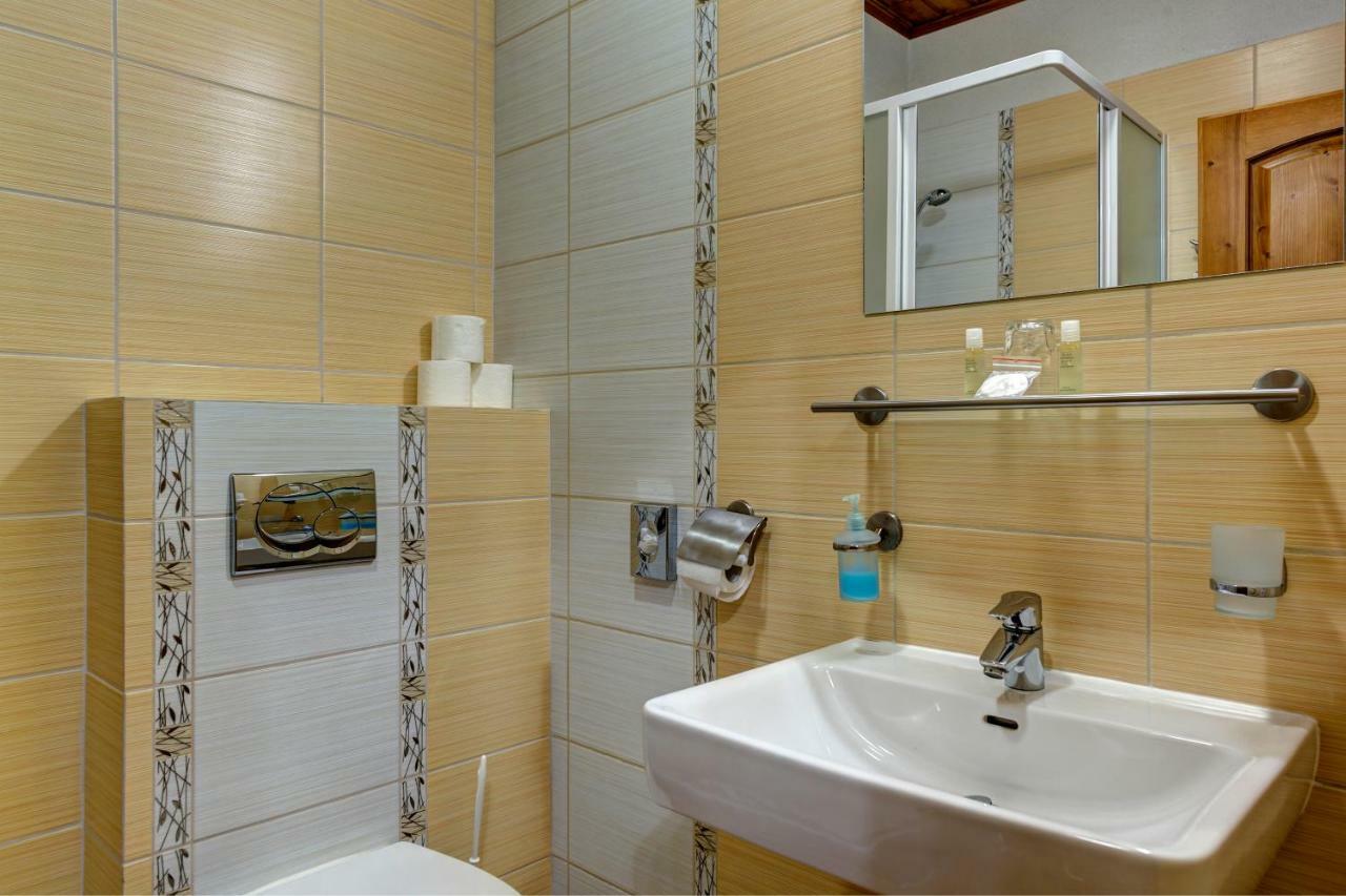 Hotel Strachanovka - Janska Koliba Liptovský Ján Kültér fotó